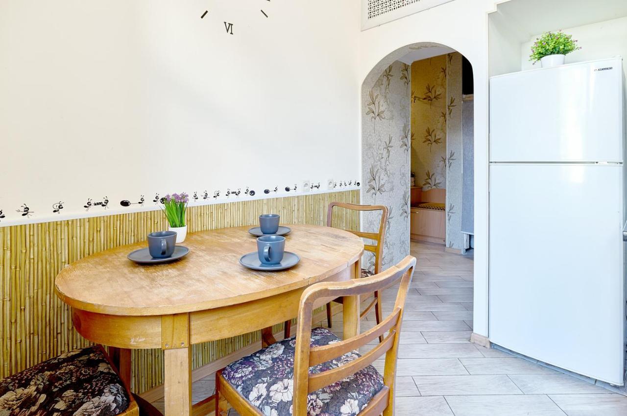 S12-58 Modern Aparthotel With Two 2Bedrooms In Central Kiev - Bessarabska Squere - Gulliver Mall - Olympic Stadium - Palace Of Sports - Saksahanskoho St, 12Б Extérieur photo