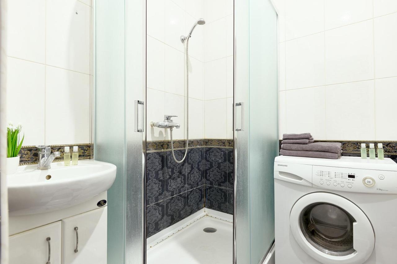 S12-58 Modern Aparthotel With Two 2Bedrooms In Central Kiev - Bessarabska Squere - Gulliver Mall - Olympic Stadium - Palace Of Sports - Saksahanskoho St, 12Б Extérieur photo