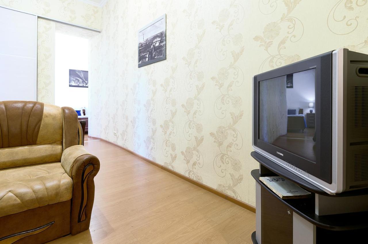 S12-58 Modern Aparthotel With Two 2Bedrooms In Central Kiev - Bessarabska Squere - Gulliver Mall - Olympic Stadium - Palace Of Sports - Saksahanskoho St, 12Б Extérieur photo